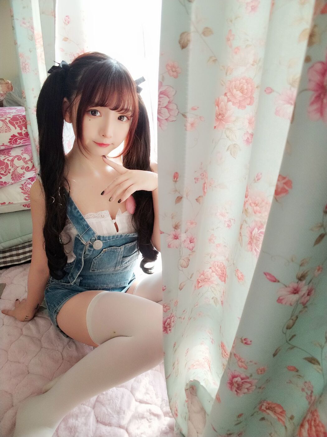 [网红Coser] Furukawa kagura "Denim Sling Shorts"