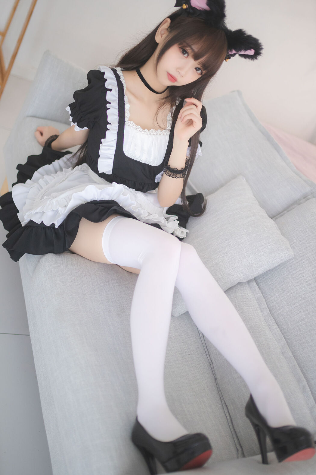 Miss Coser Xueqi "The Maid of White Silk"