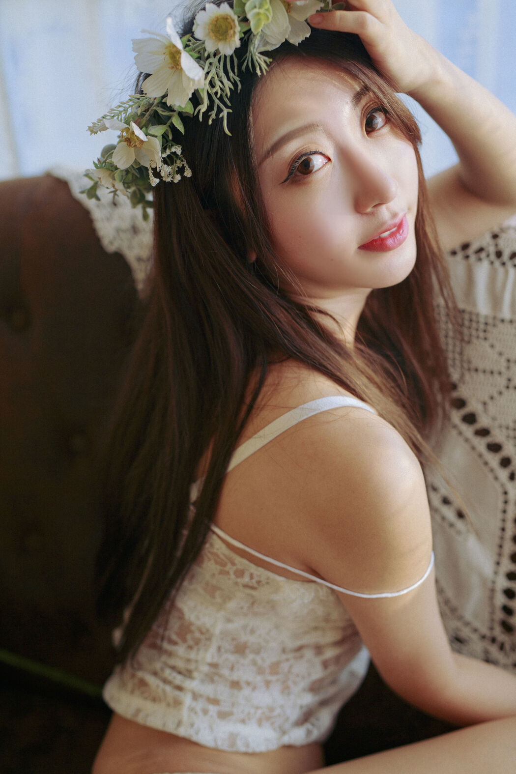 Popular Coser Beauty Kurokawa "Flowers and Sunset"