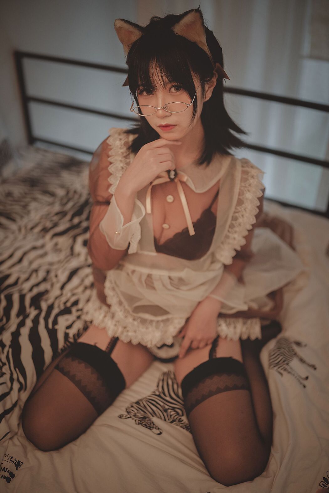 [网红Coser] Monthly su "Transparent Maid"