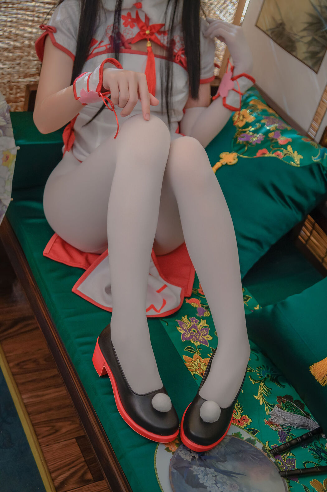 Coser Eel Fei Er "Blue and Blue Clothes, Evening Twilight" Cover Photo