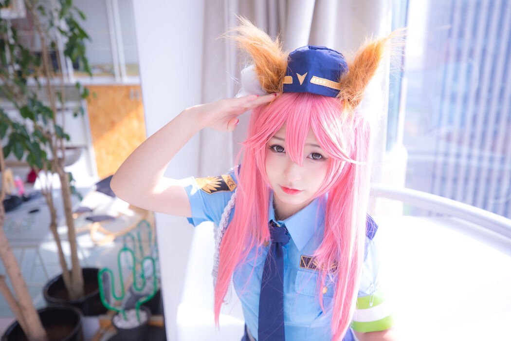 COSER Kagurazaka Midwinter << Can I be arrested later?