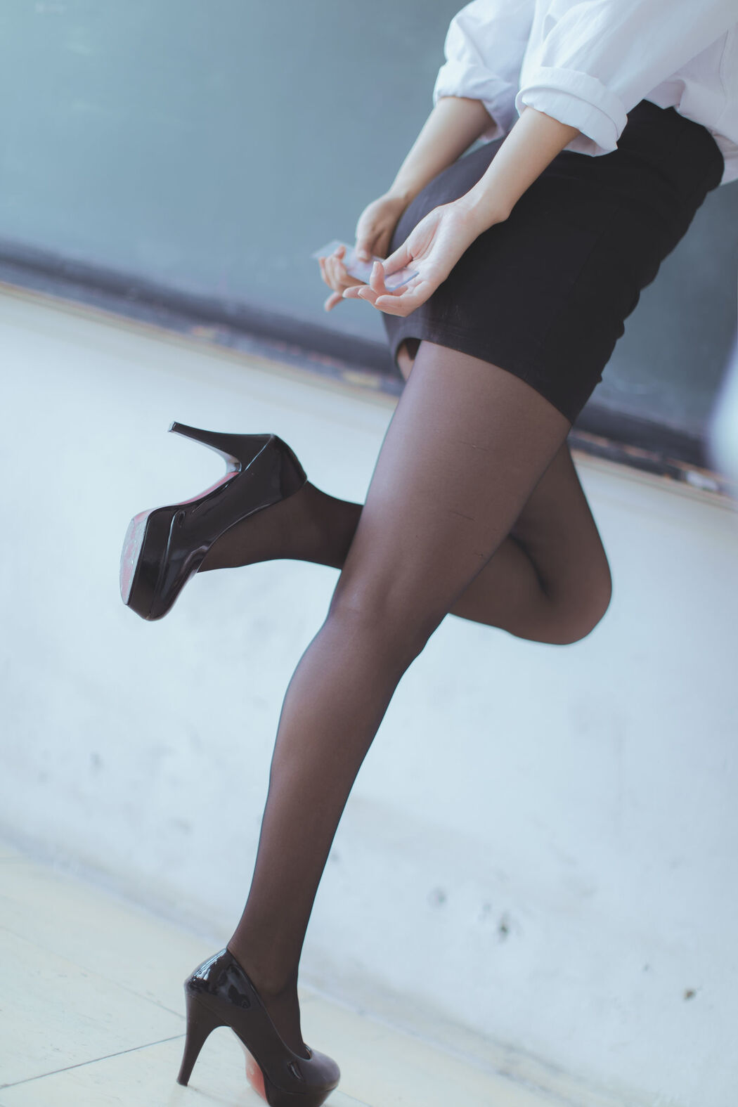 COSER Kurokawa "Black Silk Teacher" [COSPLAY Welfare]