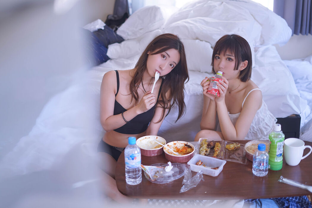Coser Kurokawa & Asano Funko "Girls' Mind 2"