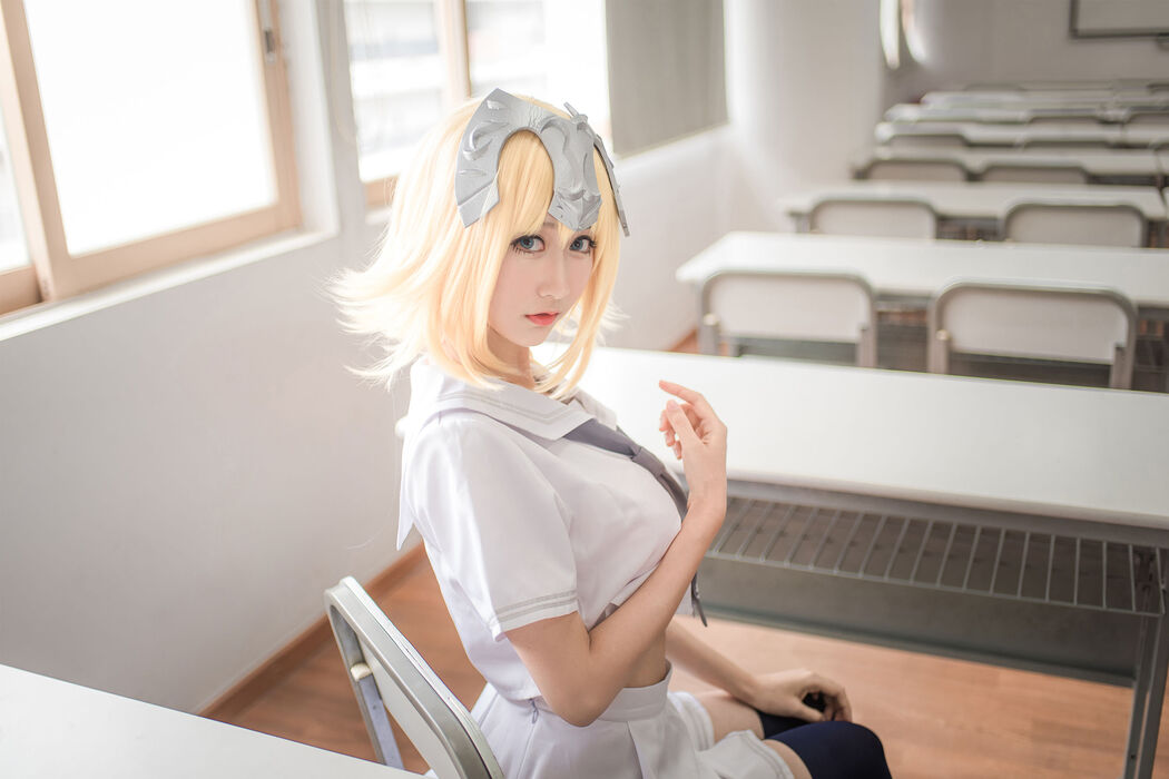 Mu Mianmian "Jan of Arc (White)" [COSER Beauty]