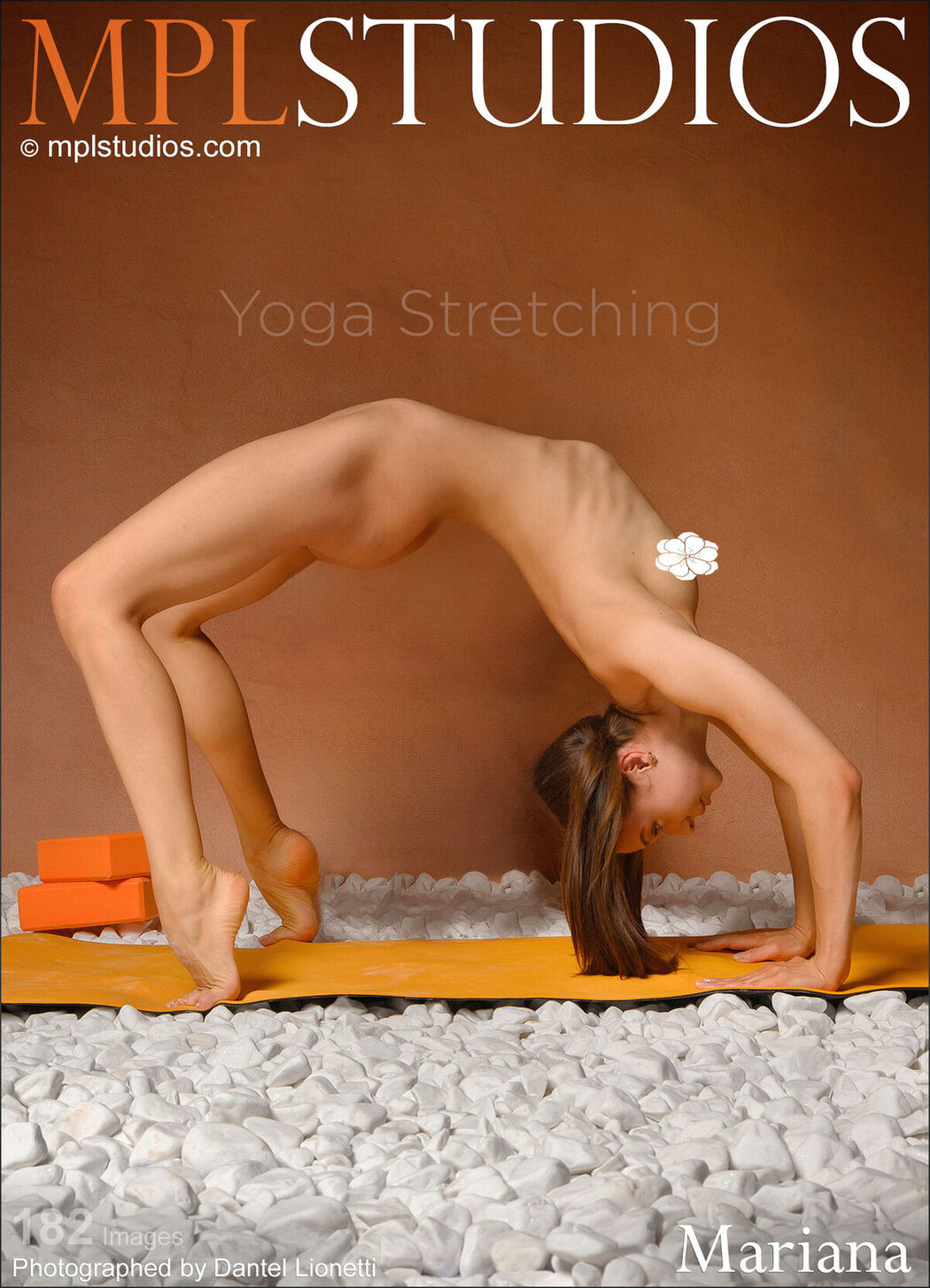 MPLStudios Mariana &#8211; Yoga Stretching Part3