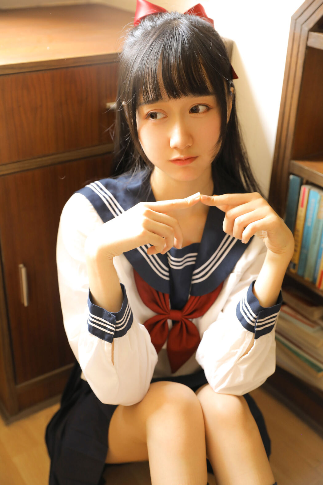Mumianmian OwO "Mianmian with JK Sailor Suit" [COSER Beauty]