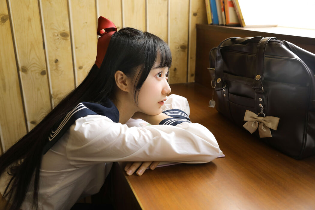Mumianmian OwO "Mianmian with JK Sailor Suit" [COSER Beauty]