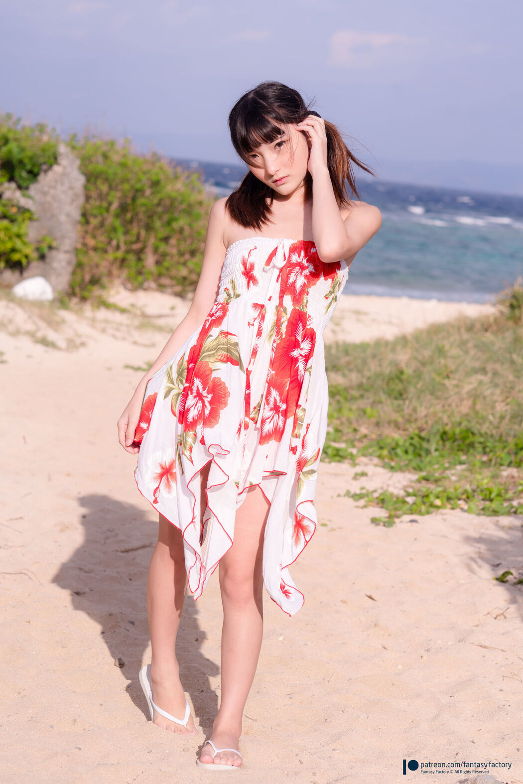 COSER Xiaoding "Home + Beach + Bathroom" [Fantasy Factory]