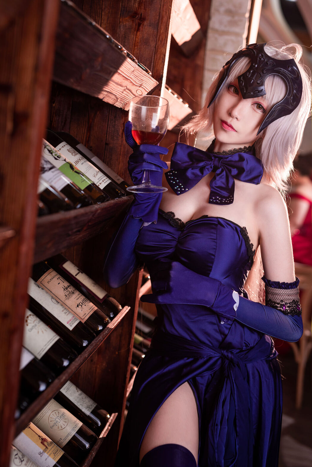 Long-legged Coser Qingqingzi Js "Black Zhen, Supper of the Holy Eve"