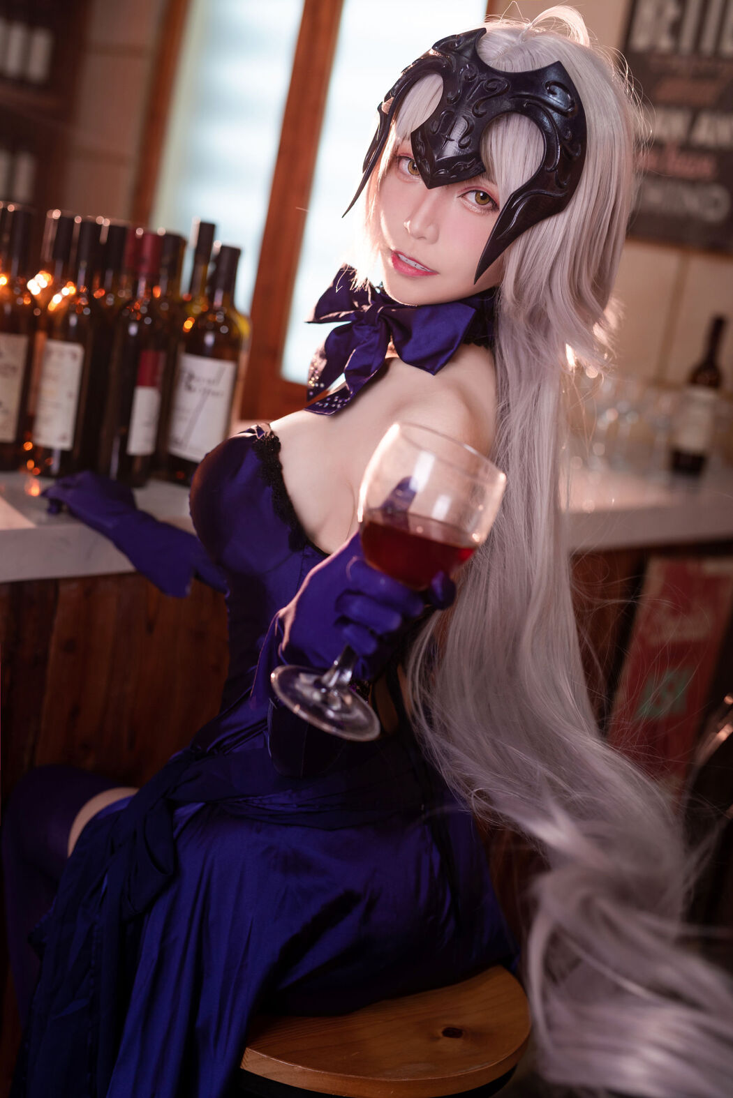 Long-legged Coser Qingqingzi Js "Black Zhen, Supper of the Holy Eve"