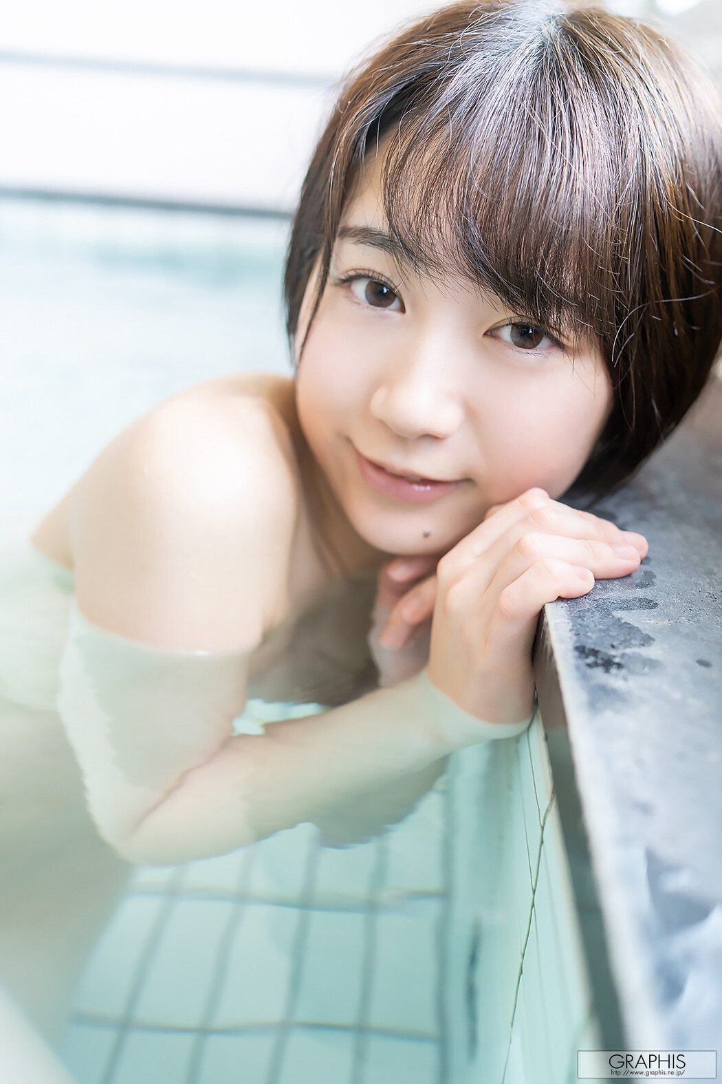Shiho Fujie 藤江史帆, [Graphis] Gals 「Pele Clara」 Vol.04