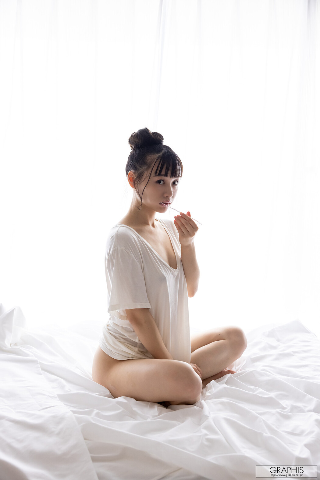 Urara Kanon 花音うらら, [Graphis] Gals 「To Be Loved」 Vol.03 Cover Photo