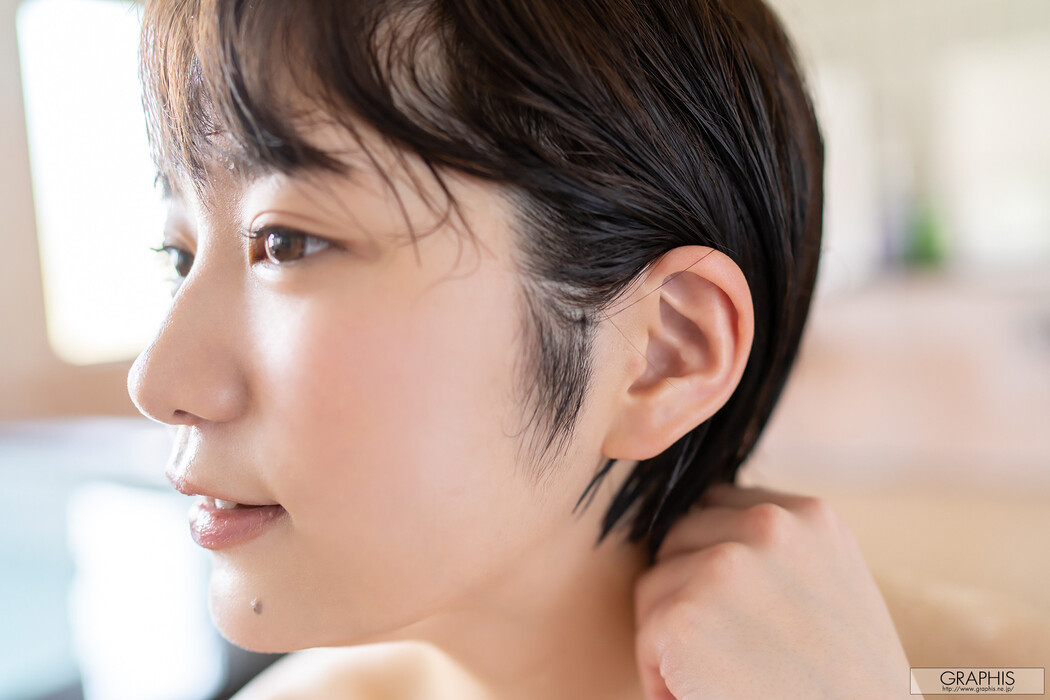 Shiho Fujie 藤江史帆, [Graphis] Gals 「Pele Clara」 Vol.04