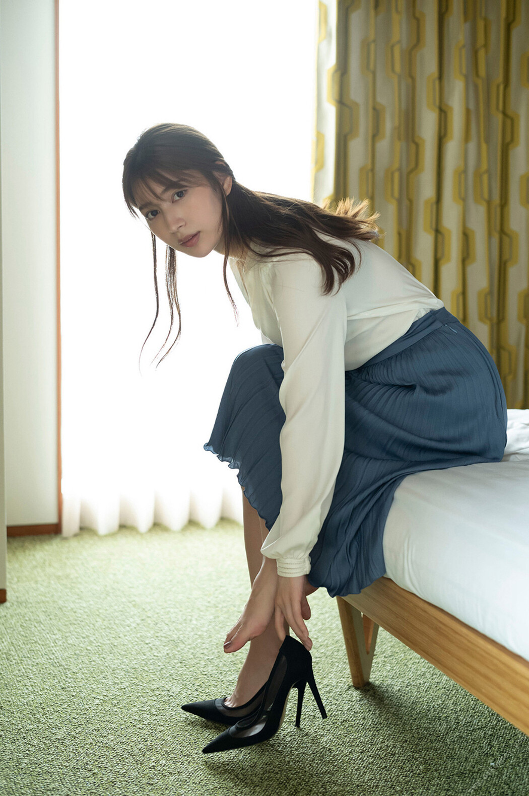 Risa Yukihira 雪平莉左, FLASHデジタル写真集 [昼下がりのホテルで] Set.01