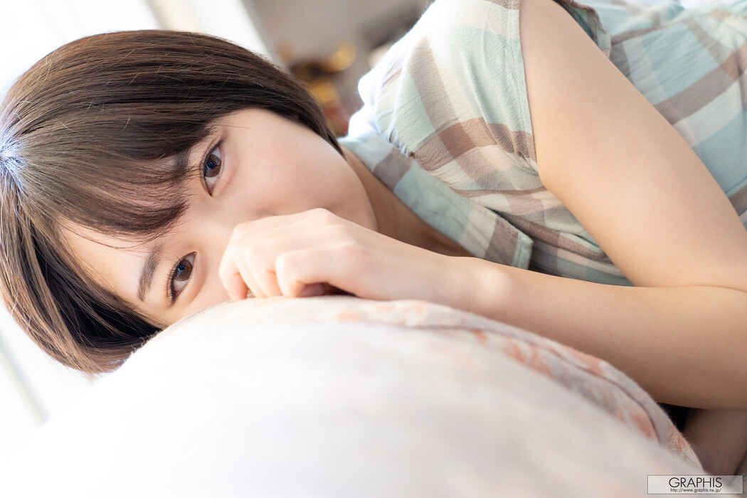 Shiho Fujie 藤江史帆, [Graphis] Gals 「Pele Clara」 Vol.05