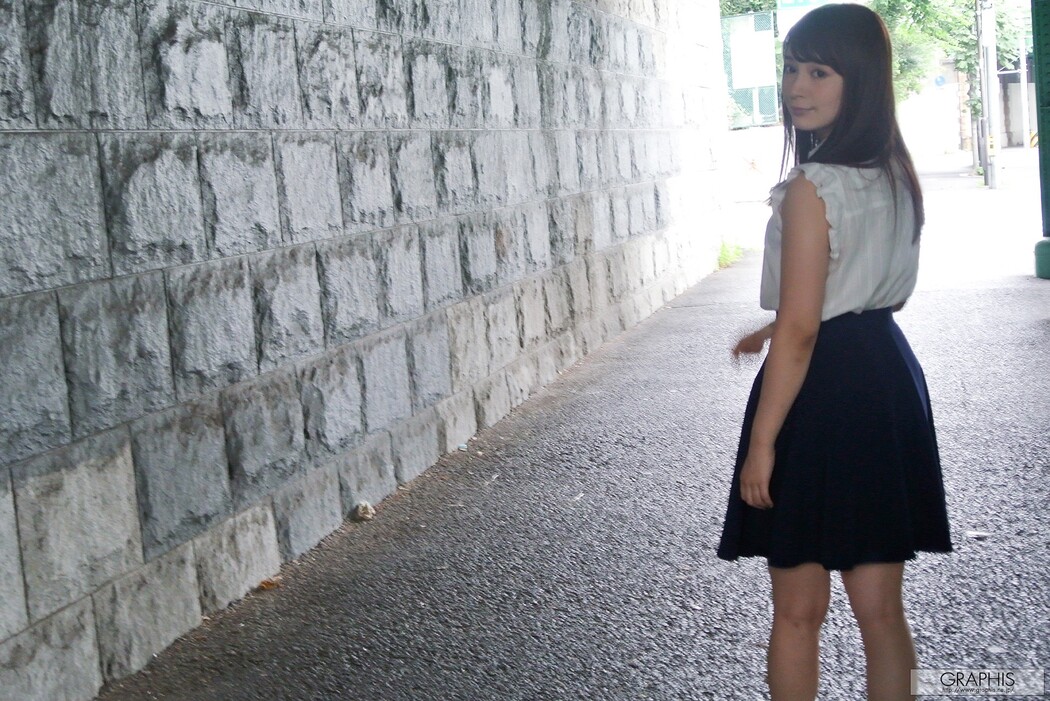 Rika Narumiya 成宮りか, [Graphis] Gals 「Refresh Girl」 Vol.01