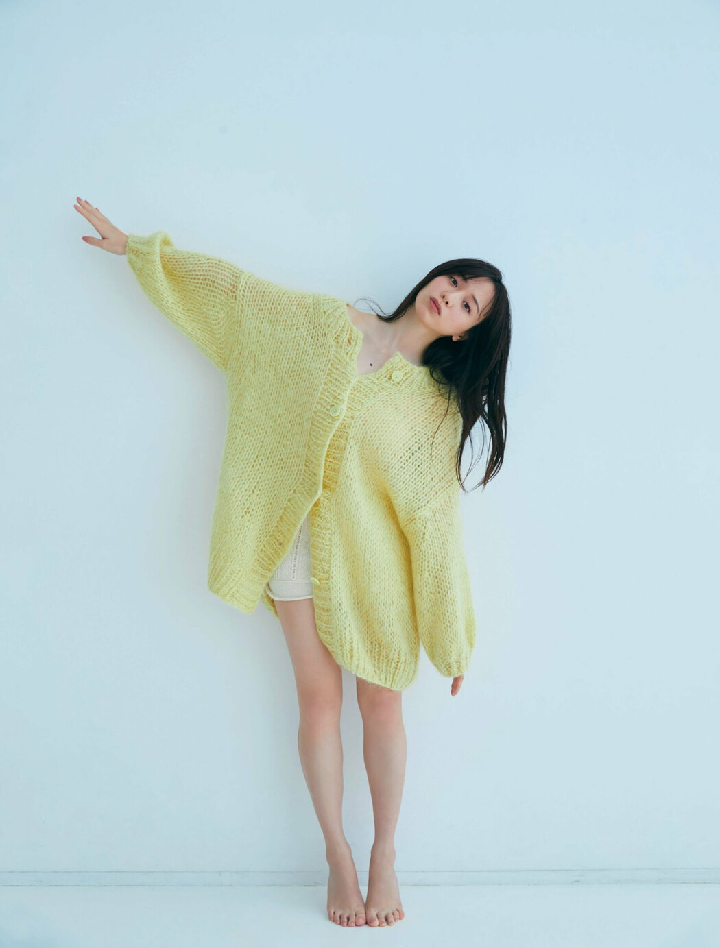 Kasumi Mori 森香澄, FRIDAY 2023.12.15 (フライデー 2023年12月15日号)