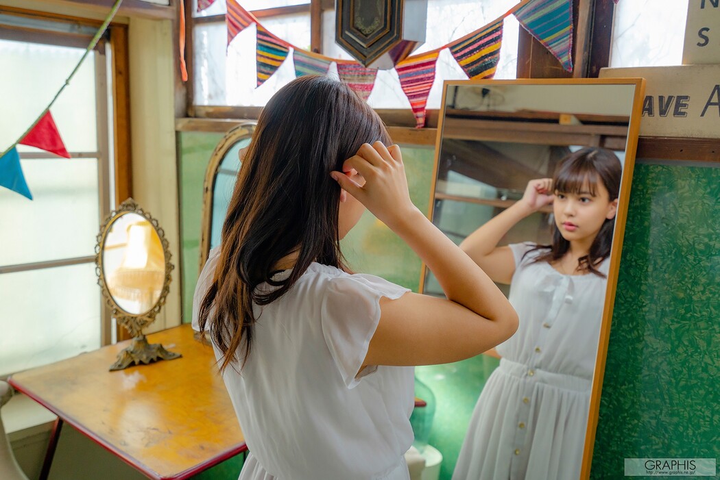 Yumi Shion 夕美しおん, [Graphis] Gals 「Corpo Minimo」 Vol.04