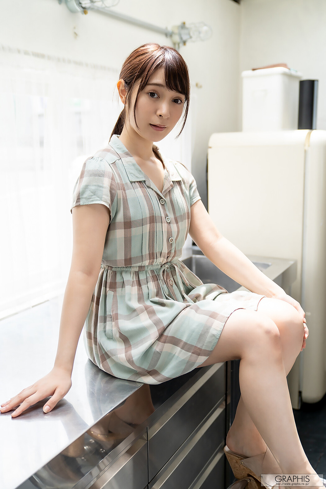 Rika Narumiya 成宮りか, [Graphis] Gals 「Refresh Girl」 Vol.02