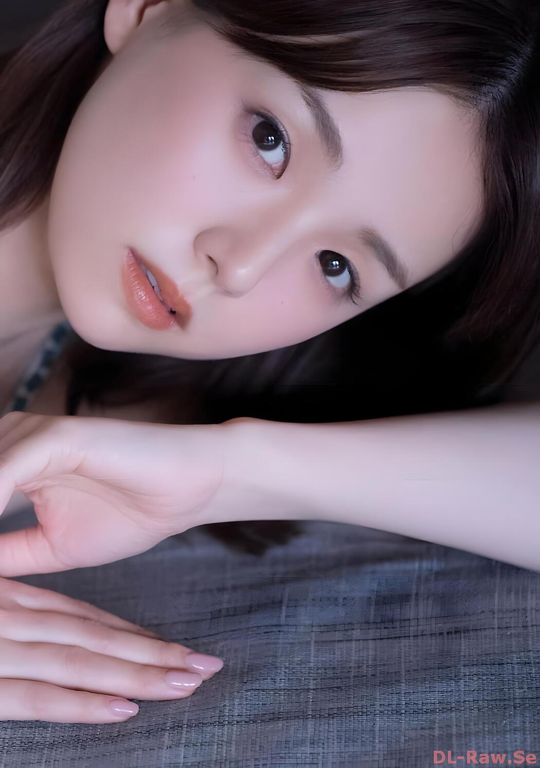 Ai Shinozaki 篠崎愛, Dokodemo Young Champion 2023 No.12 (どこでもヤングチャンピオン 2023年12号)