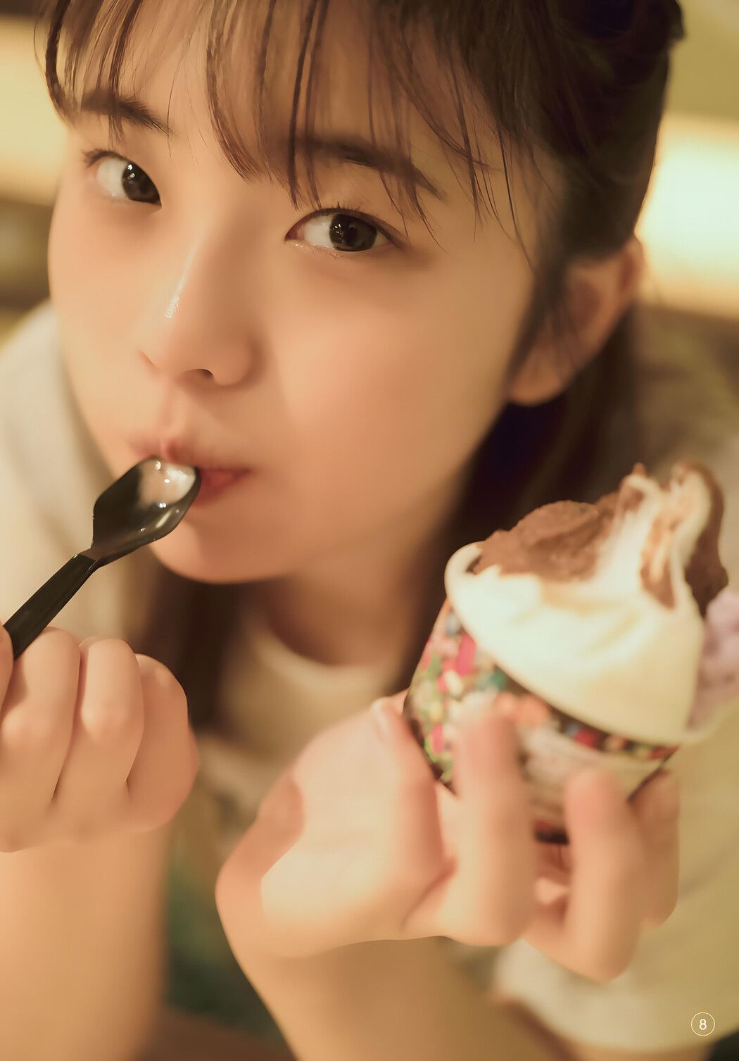 Hina Kikuchi 菊池姫奈, Shonen Magazine 2023 No.52 (週刊少年マガジン 2023年52号)