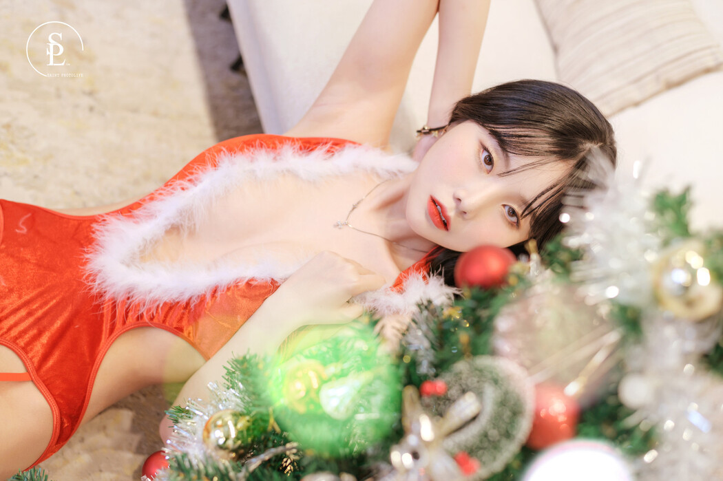 Yuna 유나, [SAINT Photolife] Merry Yuna&rsquo;s Xmas Set.02