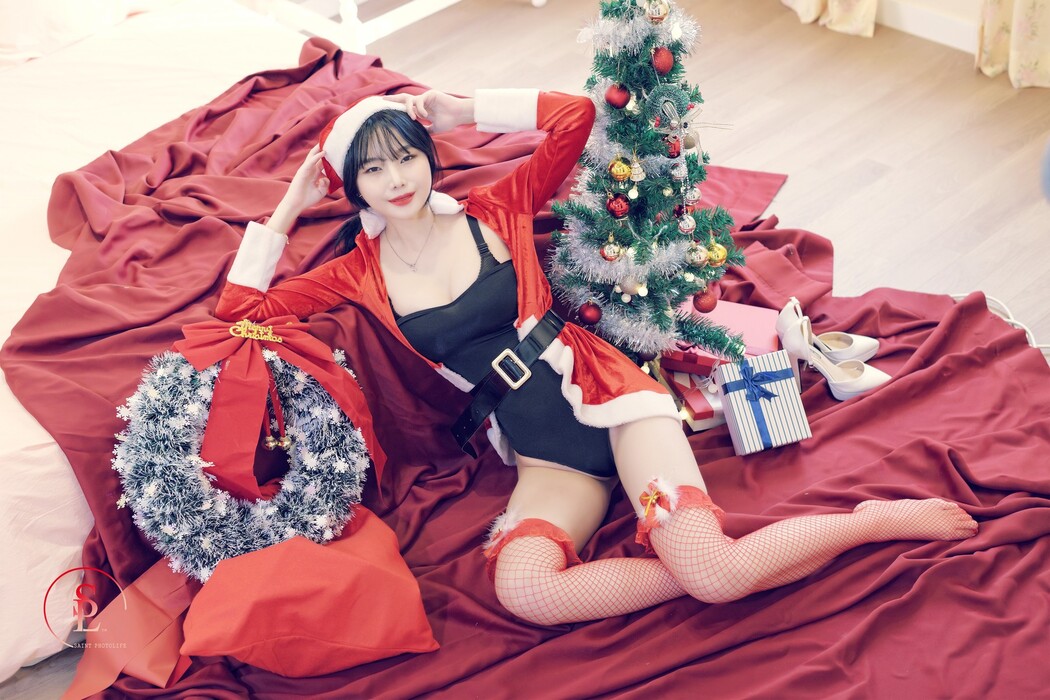 Yuna 유나, [SAINT Photolife] Merry Yuna&rsquo;s Xmas Set.01