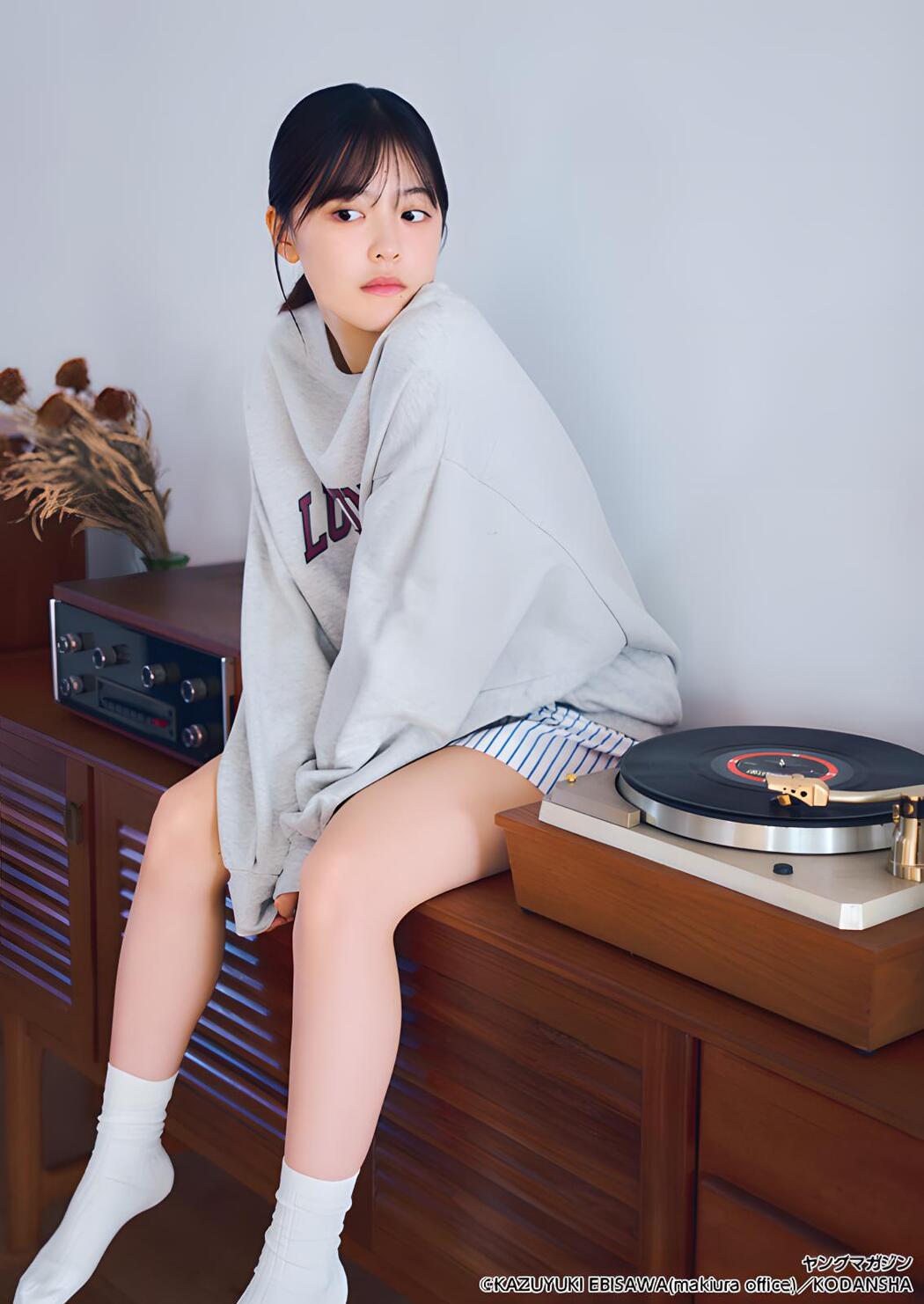 Yuna Shibata 柴田柚菜, Young Magazine 2024 No.03 (ヤングマガジン 2024年3号)