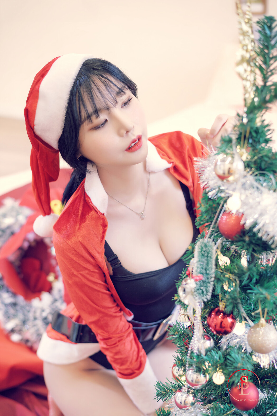 Yuna 유나, [SAINT Photolife] Merry Yuna&rsquo;s Xmas Set.01