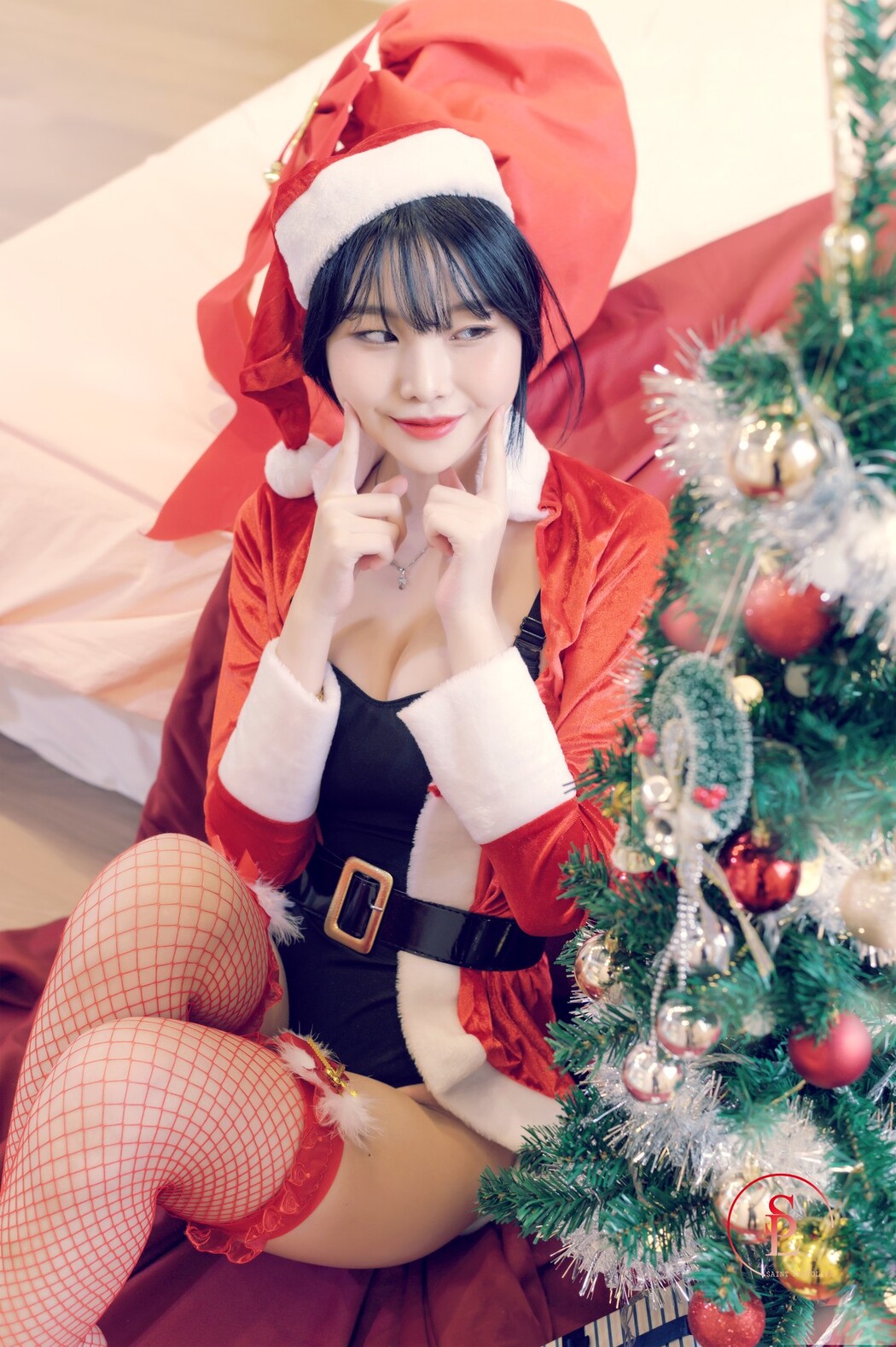 Yuna 유나, [SAINT Photolife] Merry Yuna&rsquo;s Xmas Set.01