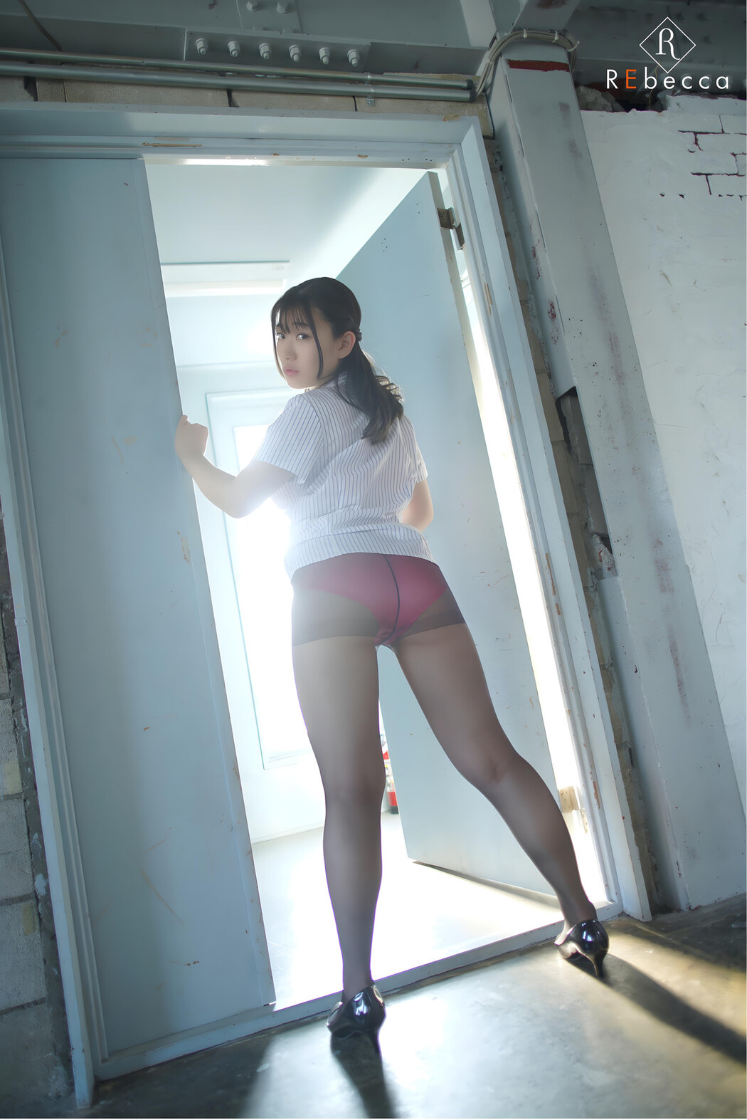 Ena Koume 小梅えな, Rebecca デジタル写真集 [Ena2 小梅えな ぷるぷるぷりんぷりん S級アイドル] Set.03