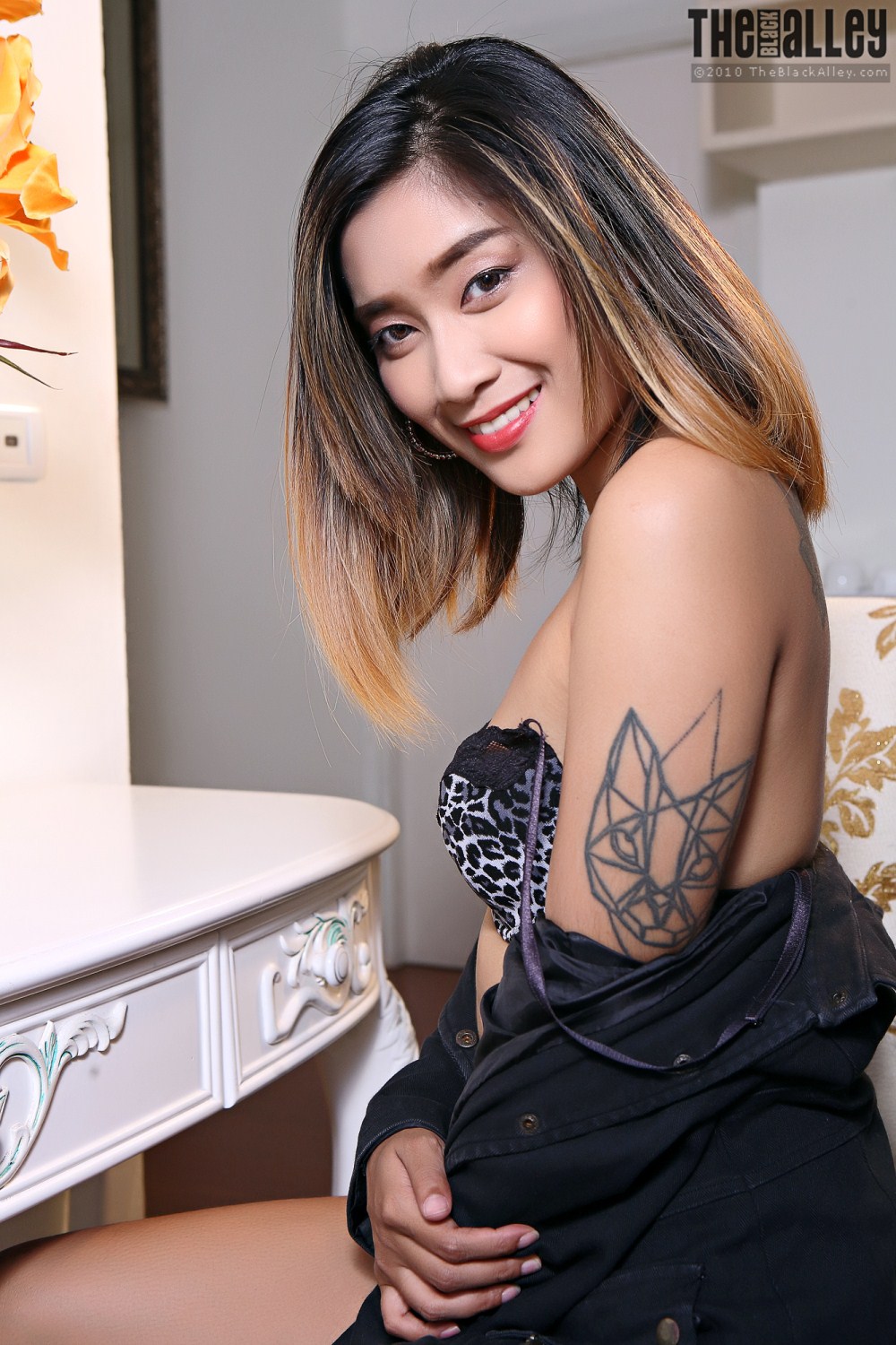 [The Black Alley] Apple Set.35 2019.02.18