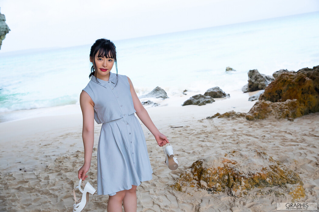 Yuna Ogura 小倉由菜, [Graphis] Gals 「Yunacent Cute」 Vol.03