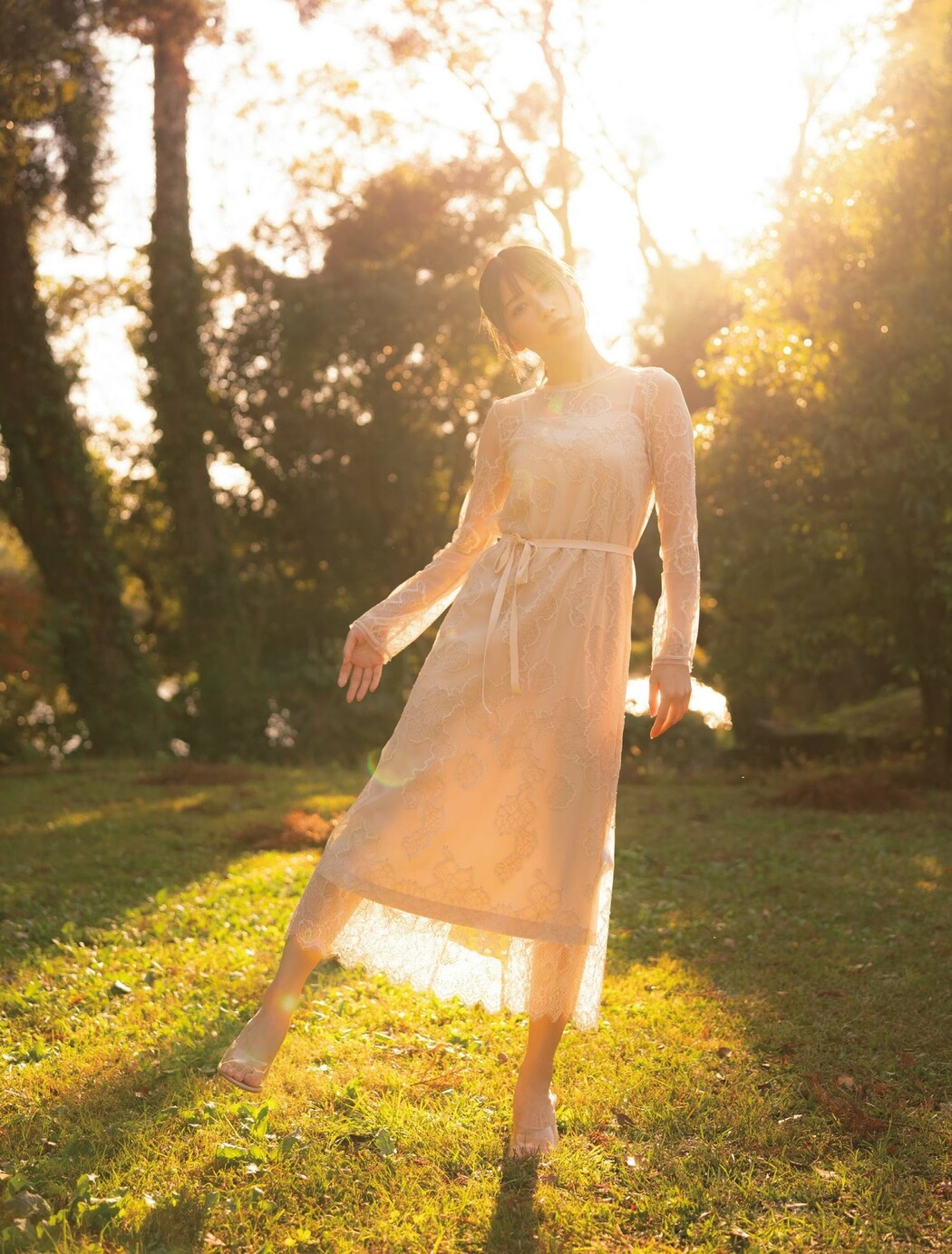 Risa Yukihira 雪平莉左, FLASH 2024.01.02 (フラッシュ 2024年1月2日号)