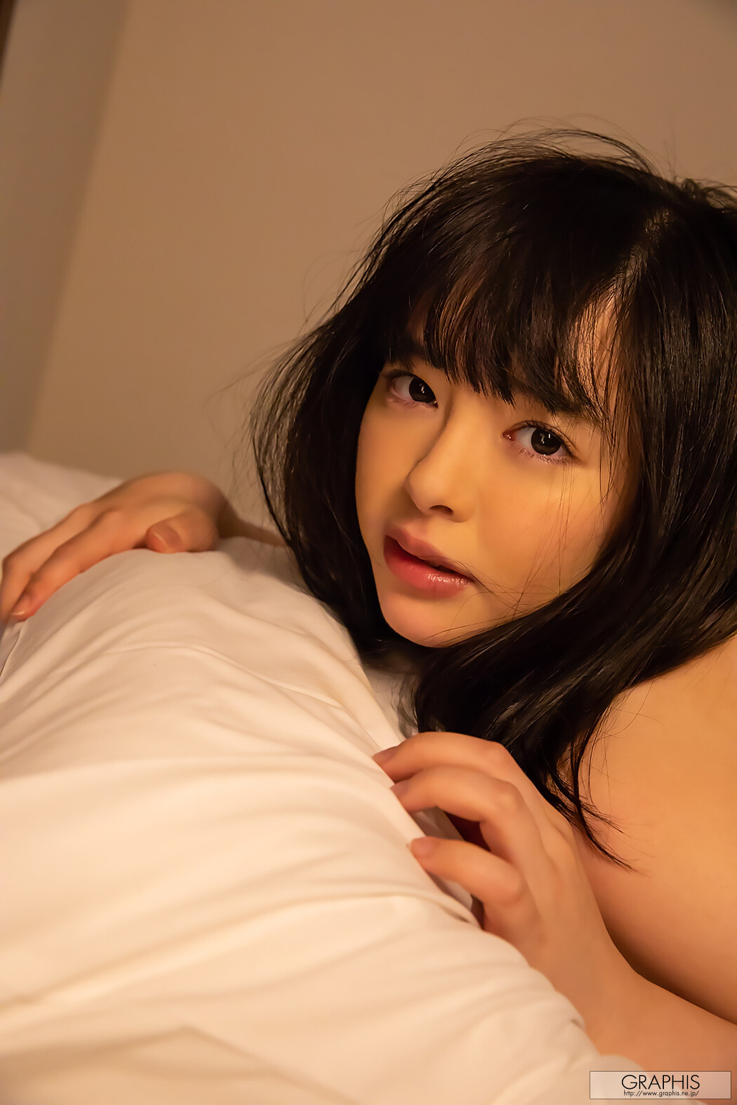 Yuna Ogura 小倉由菜, [Graphis] Gals 「Yunacent Cute」 Vol.05