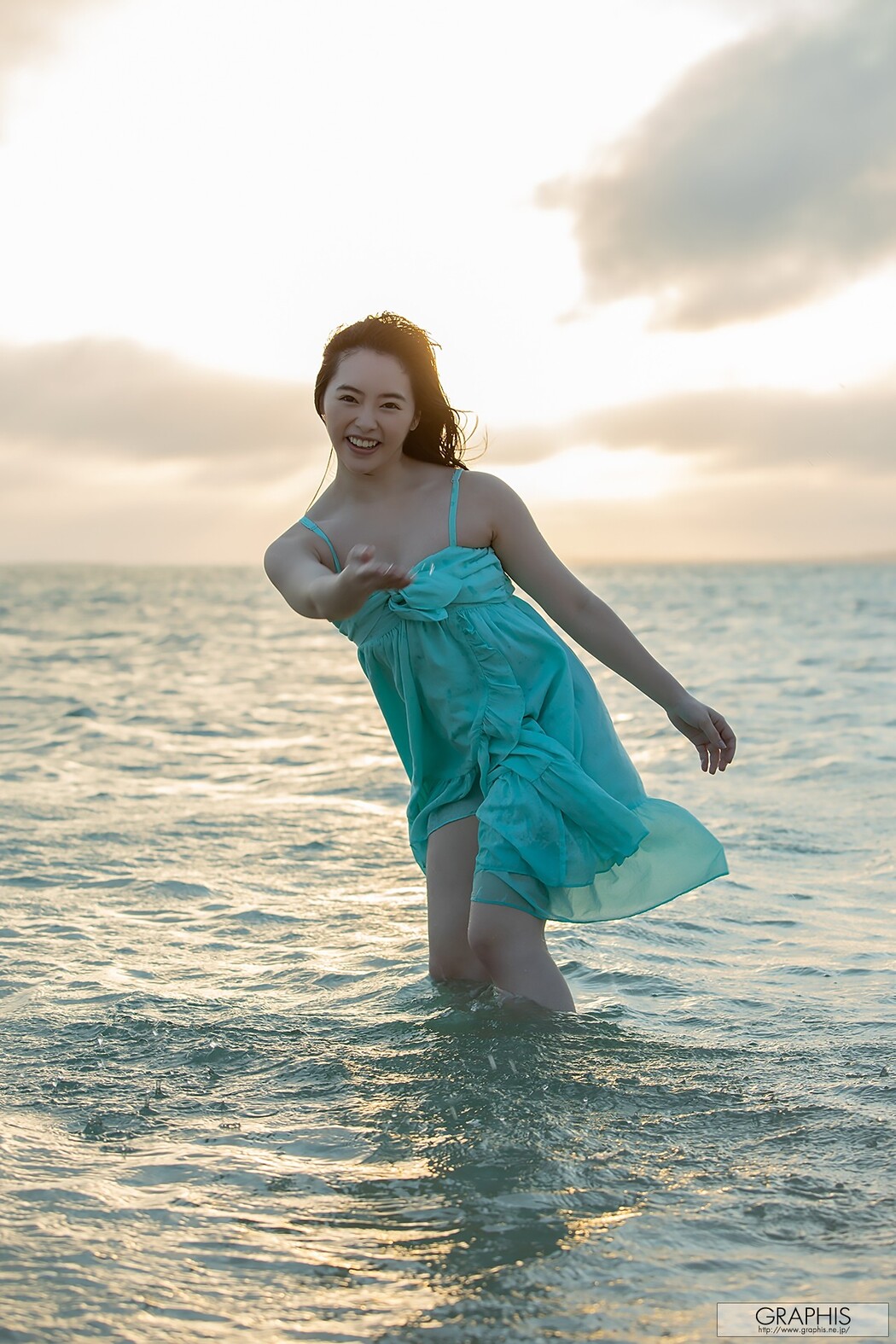 Yuna Ogura 小倉由菜, [Graphis] Gals 「Yunacent Cute」 Vol.05