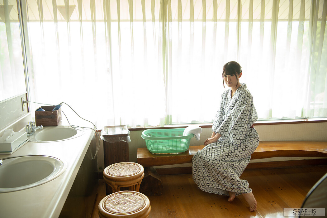 Ami Ayuha 阿由葉あみ, [Graphis] Gals [Noble Heart] Vol.02