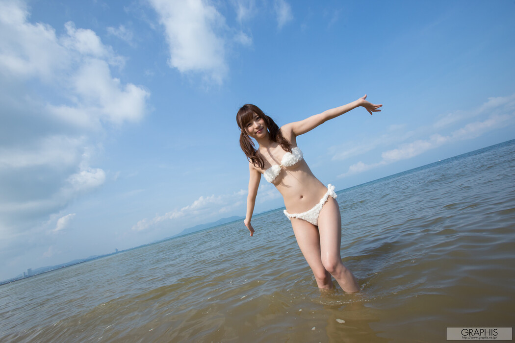 Moe Amatsuka 天使もえ, [Graphis] Gals 「Tropiacl Summer!」 Vol.01