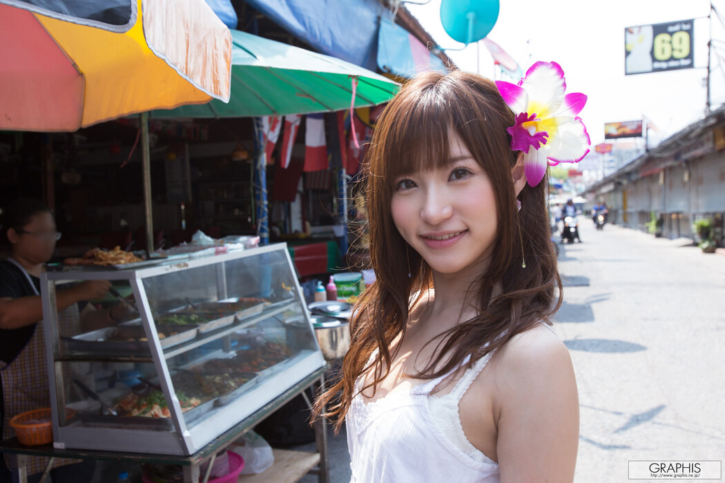 Moe Amatsuka 天使もえ, [Graphis] Gals 「Tropiacl Summer!」 Vol.01 Cover Photo
