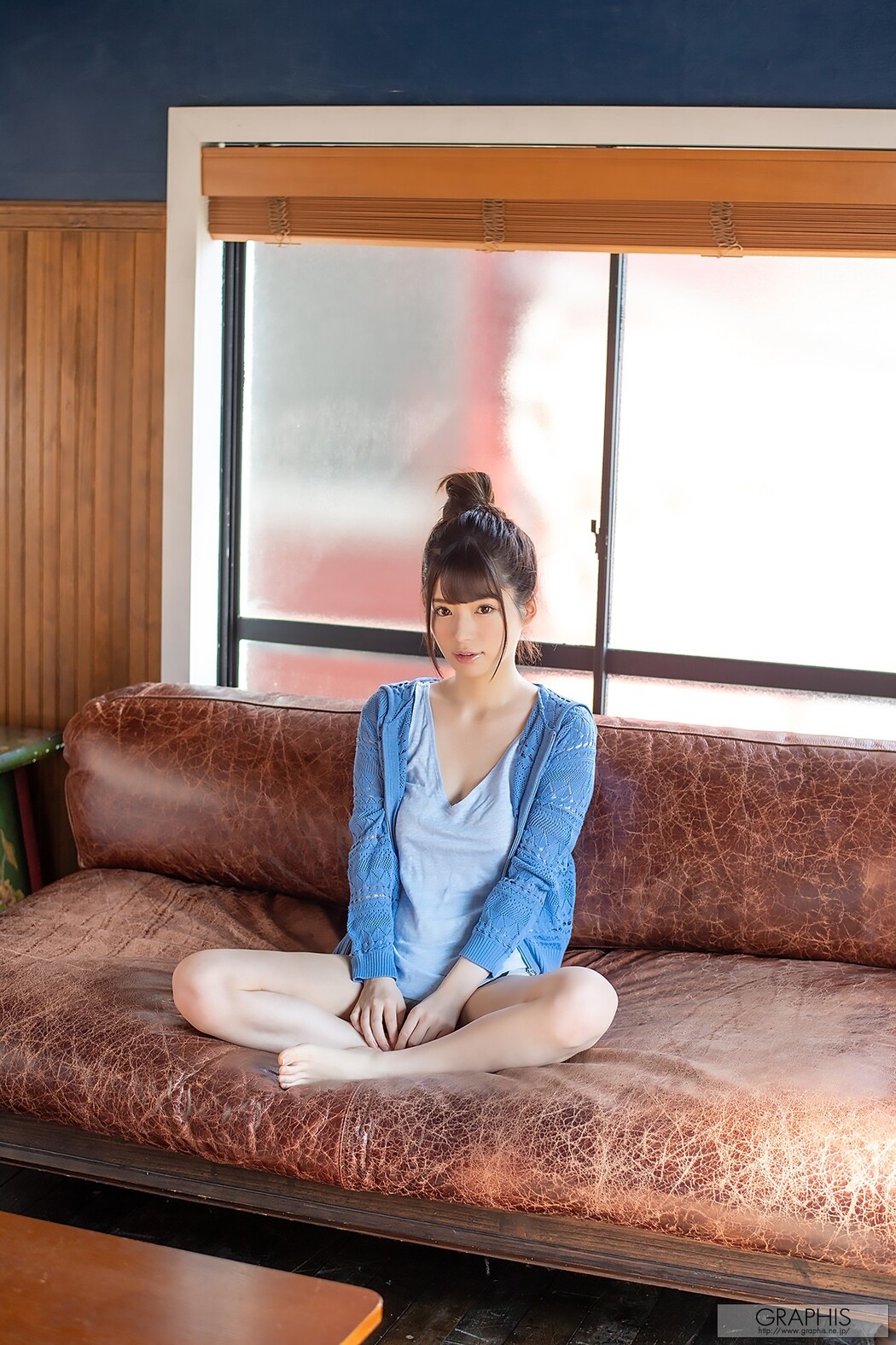 Nodoka Sakuraba 桜羽のどか, [Graphis] Gals 「Olhos Claros」 Vol.03 Cover Photo