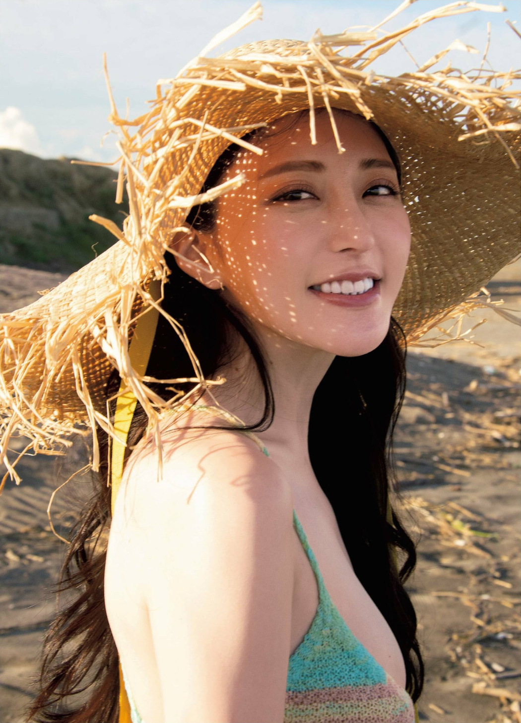 Asako Tani 谷あさこ, FLASH 2024.01.23 (フラッシュ 2024年1月23日号)