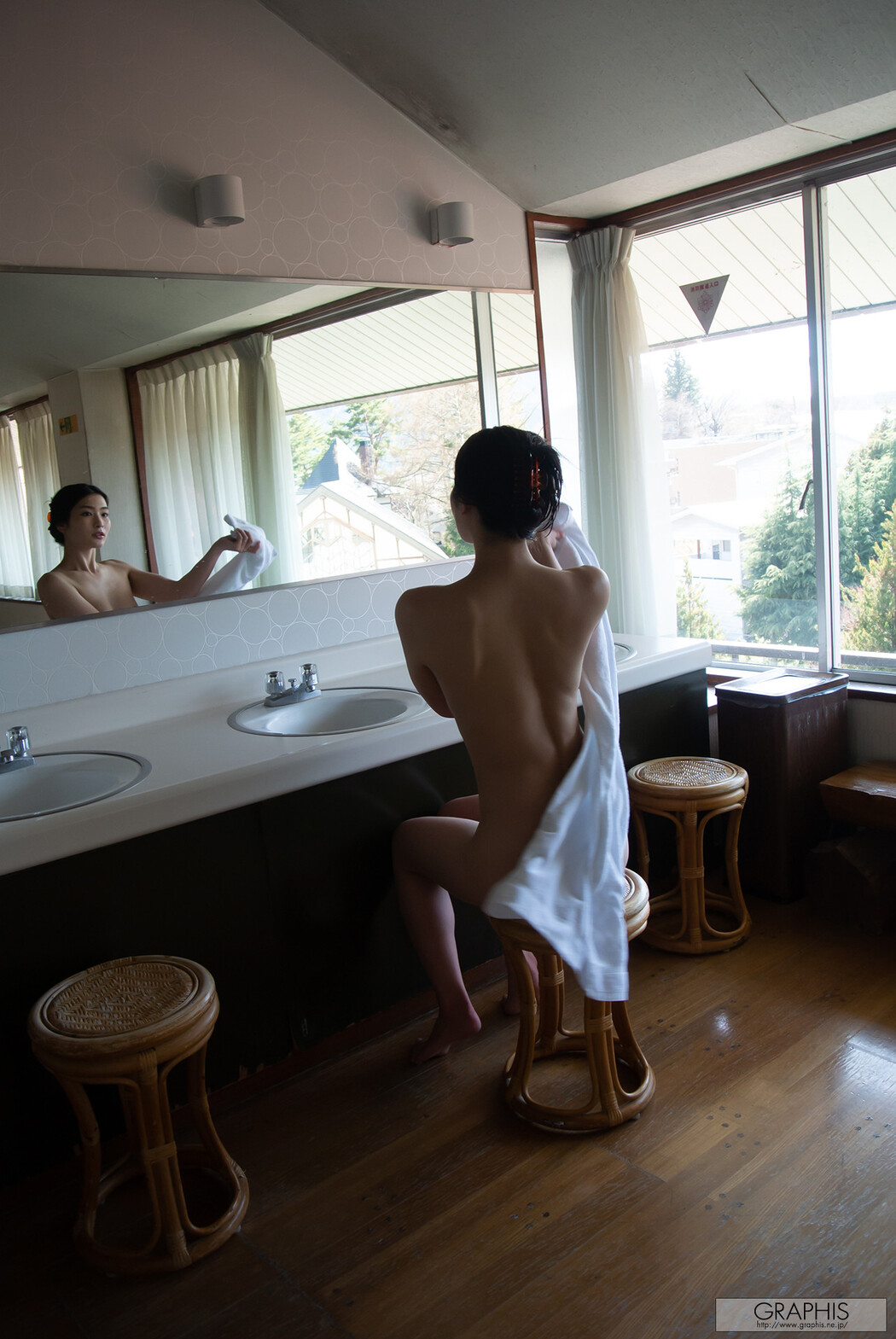 Suzu Honjo 本庄鈴, [Graphis] Special 「Deus Biei」 Vol.03