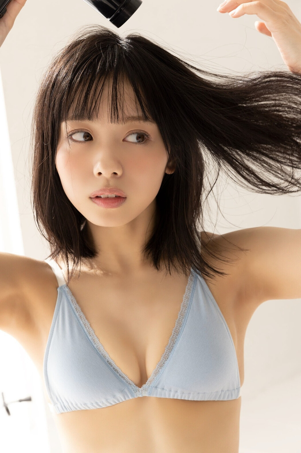 Komaki Mineshima 峰島こまき, SPA!デジタル写真集 「瞳に吸い込まれて」 Set.02