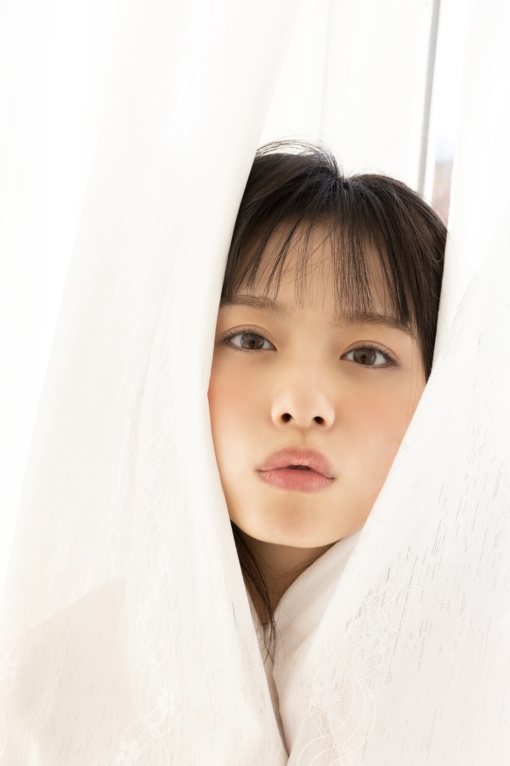 Komaki Mineshima 峰島こまき, SPA!デジタル写真集 「瞳に吸い込まれて」 Set.02