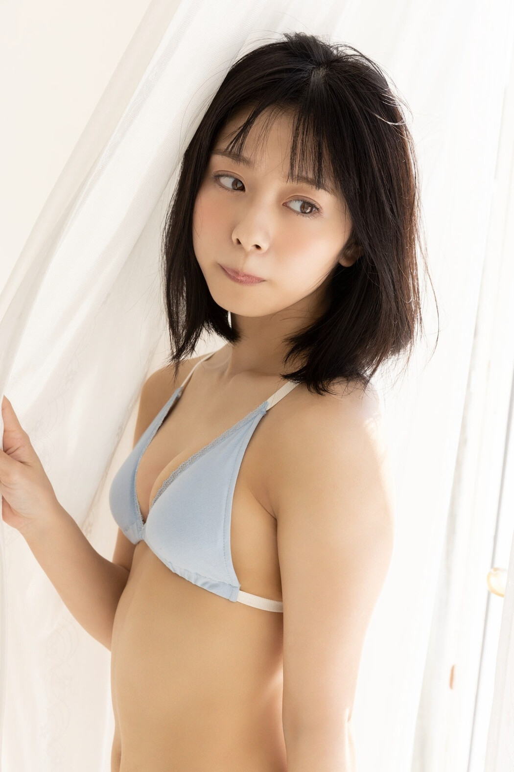 Komaki Mineshima 峰島こまき, SPA!デジタル写真集 「瞳に吸い込まれて」 Set.02