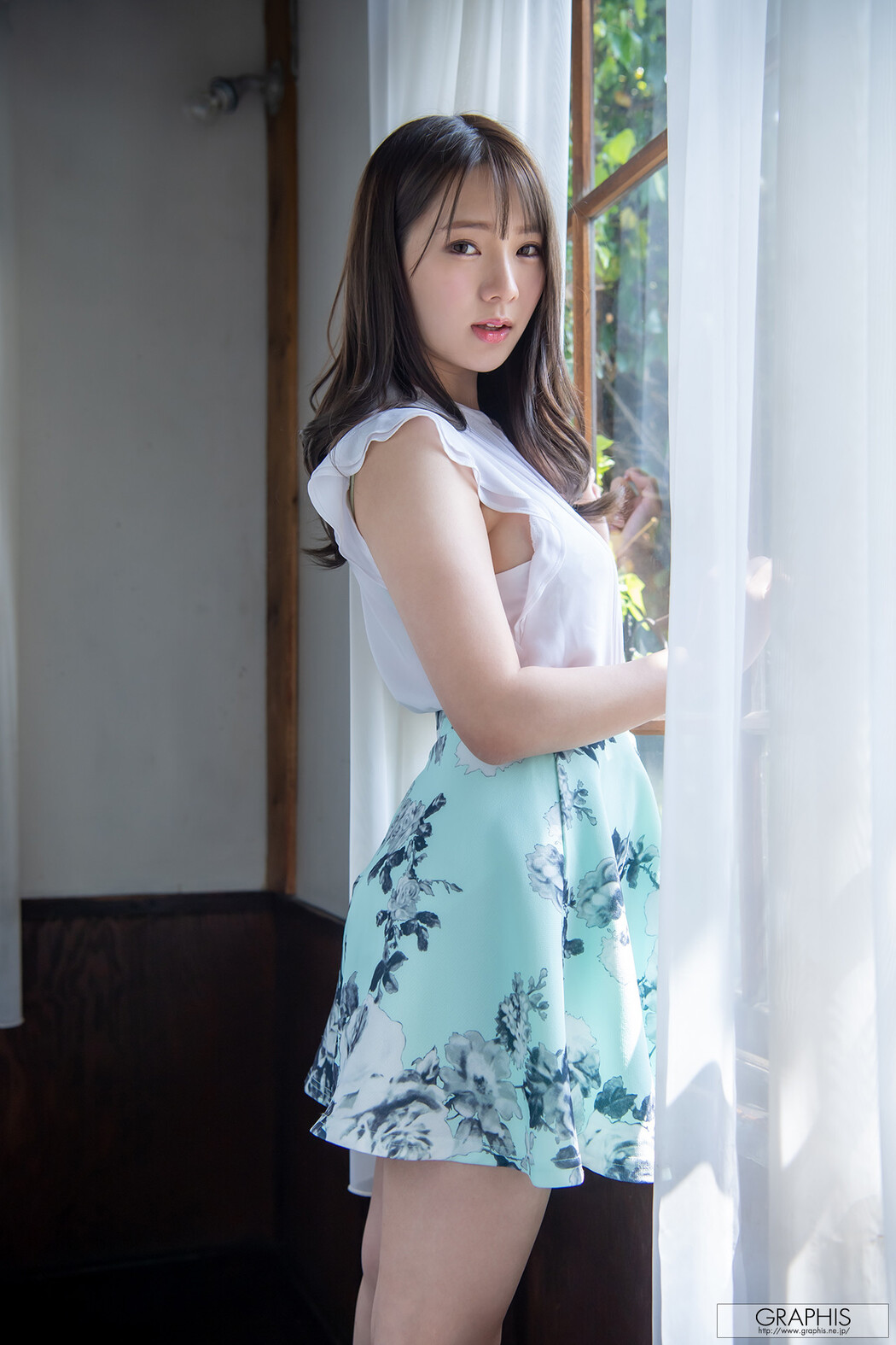 Uta Hayano はやのうた, [Graphis] First Gravure Vol.04