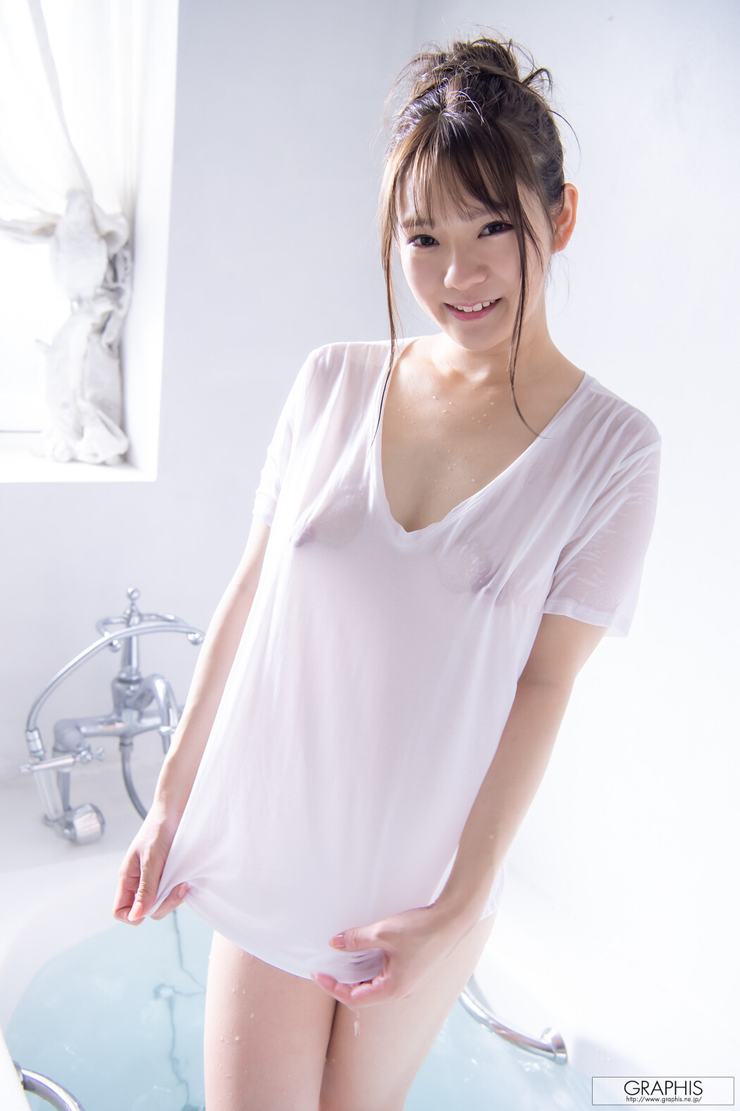 Uta Hayano はやのうた, [Graphis] First Gravure Vol.05 Cover Photo