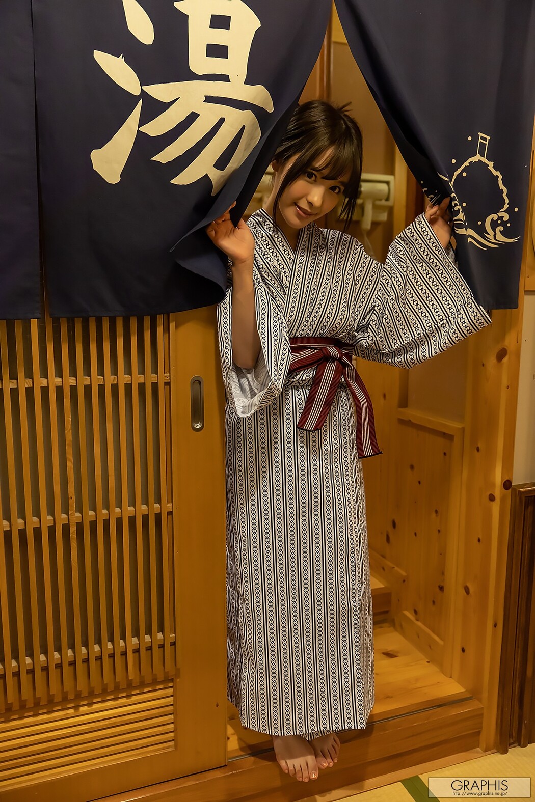 Kana Momonogi 桃乃木かな, [Graphis] Special [Small Devil] Vol.03 Cover Photo