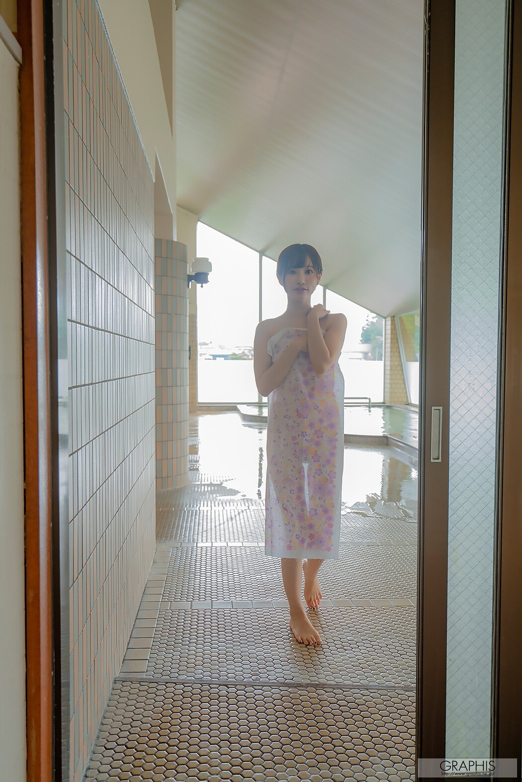 Moe Amatsuka 天使もえ, [Graphis] Gals 「HONEY」 Vol.03